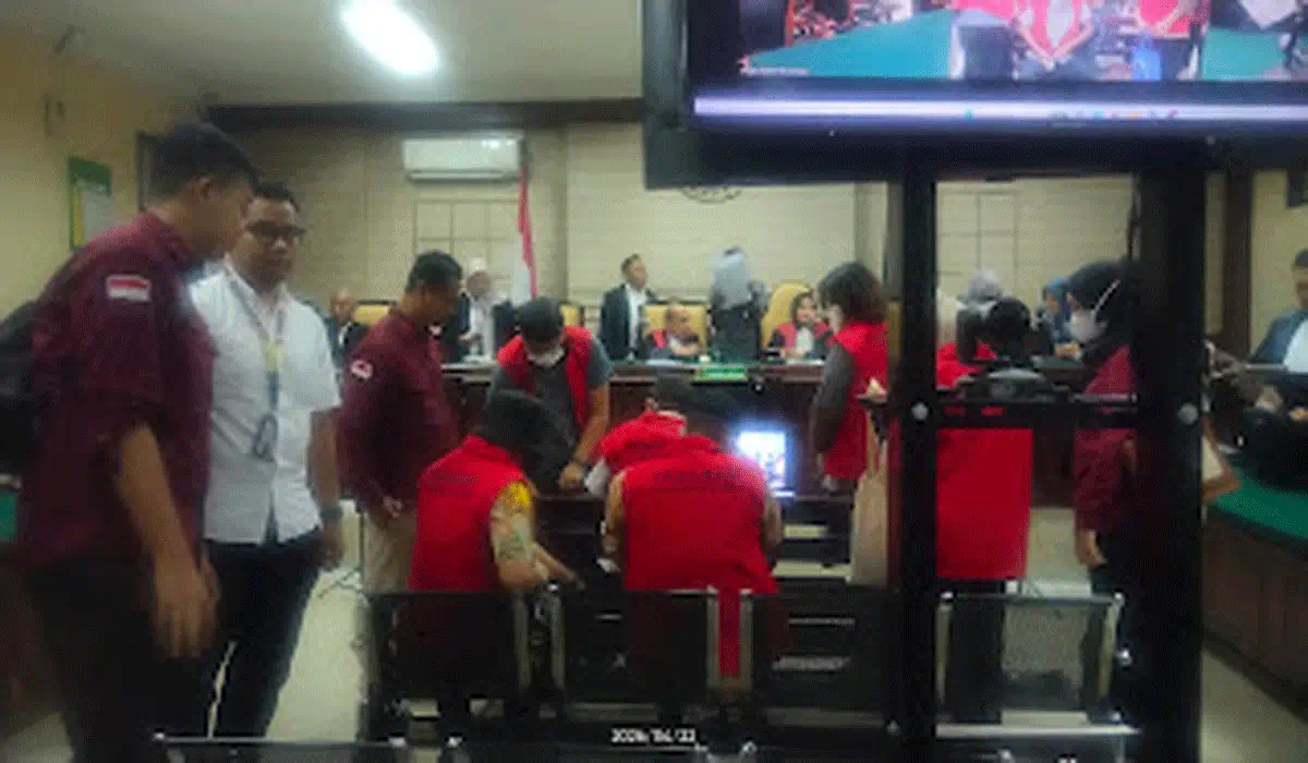 6 Terdakwa Korupsi Pelindo Surabaya Divonis 4 Tahun, Lalu Siapa Ganti Rp13,215 Miliar?