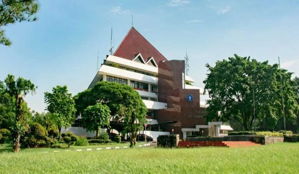 Respons Mahasiswa dan Dinamika di Kampus