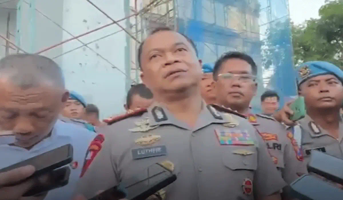  Penyelamatan Oleh Polisi 