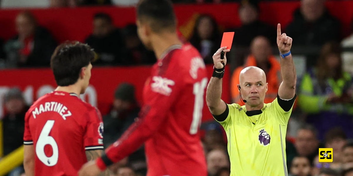 Kalah Tipis Melawan Leeds United, Michael Carrick Soroti Keputusan Kartu Merah Lisandro Martinez!