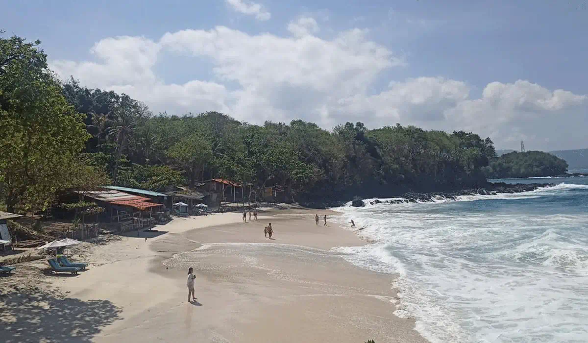 Bukan Kuta atau Seminyak, Pantai Bias Tugel Jadi Hidden Gem Bali yang Bikin Wisatawan Terpukau