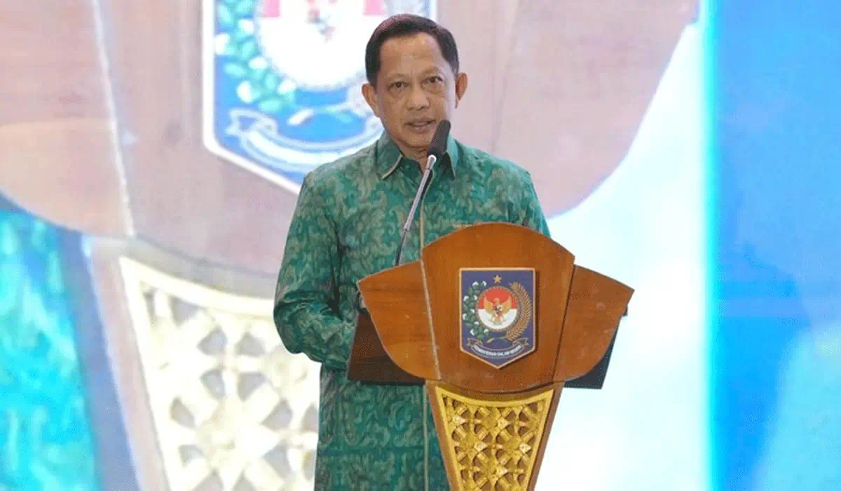 Daerah Dilanda Bencana, Mendagri Minta Pemda Perkuat Gotong Royong