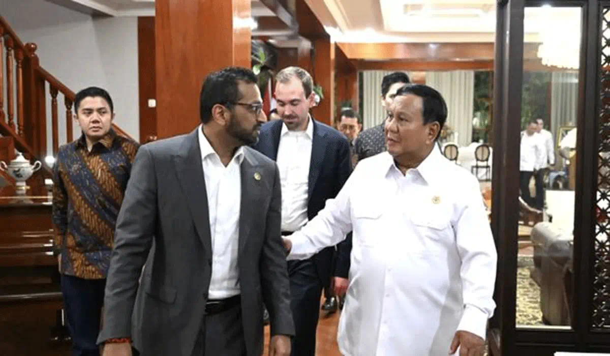 Direktur FBI Tiba-Tiba Temui Prabowo, Apa yang Sebenarnya Dibahas?