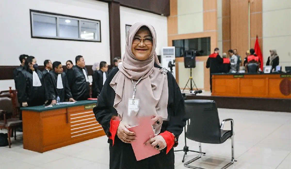 Geger! Dokter Tifa Tolak Damai di Kasus Ijazah Jokowi, Pilih Lawan di Pengadilan!
