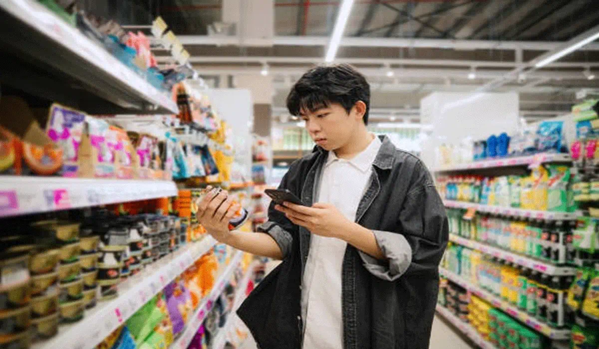 Gen Z Makin Pilih-Pilih! 4 Hal Ini Jadi Pertimbangan Utama Saat Memilih Makanan dan Minuman