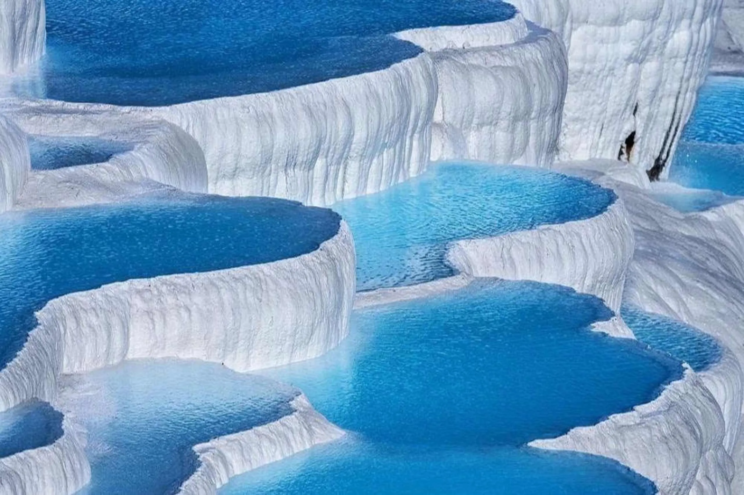 Jangan Datang Sendirian! Pamukkale, Turki, Surga Putih Yang Memukau!