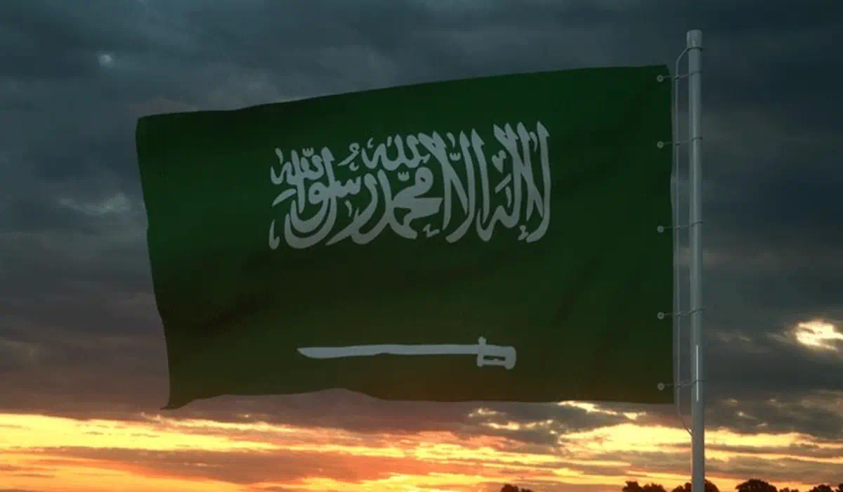 Krisis Besar Mengintai! Pipa Minyak Arab Saudi Dihantam Iran, Kerugian Tak Terbendung