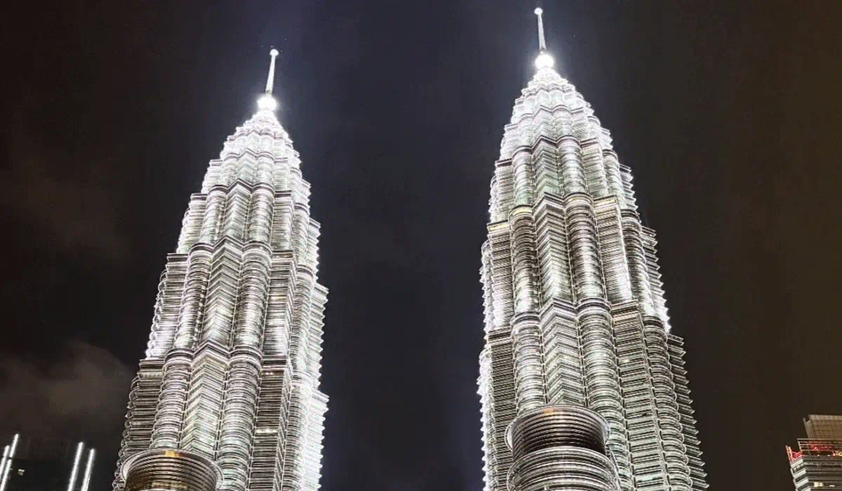 Langkah Besar Malaysia Bikin Geger! Stok Minyak Diamankan Lewat Impor Skala Besar