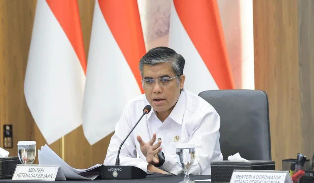 Menaker Kasih Bocoran ke Gen Z: Rahasia Kunci yang Dicari Perusahaan, Ternyata Bukan Soal Ijazah Saja