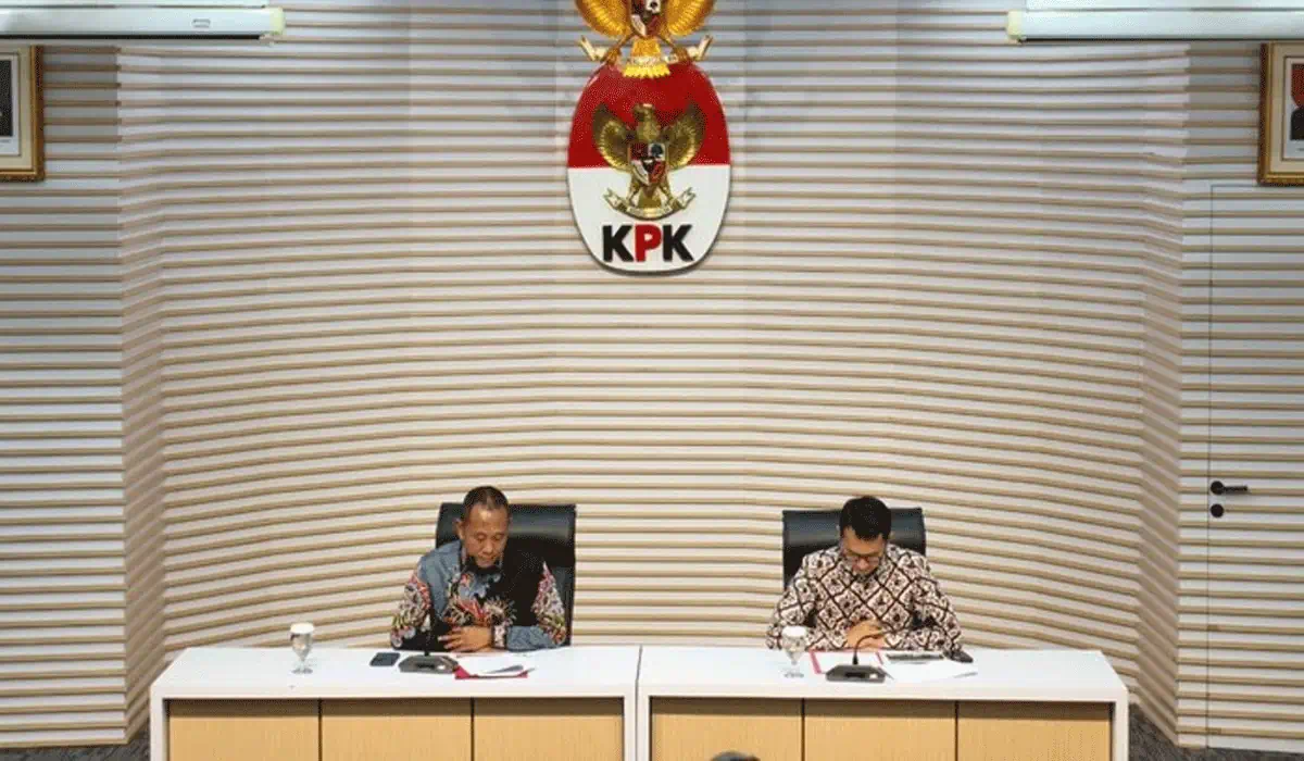 OTT Bupati Lombok Barat Geger, KPK Sita Rp 9 Miliar dan Mobil Alphard